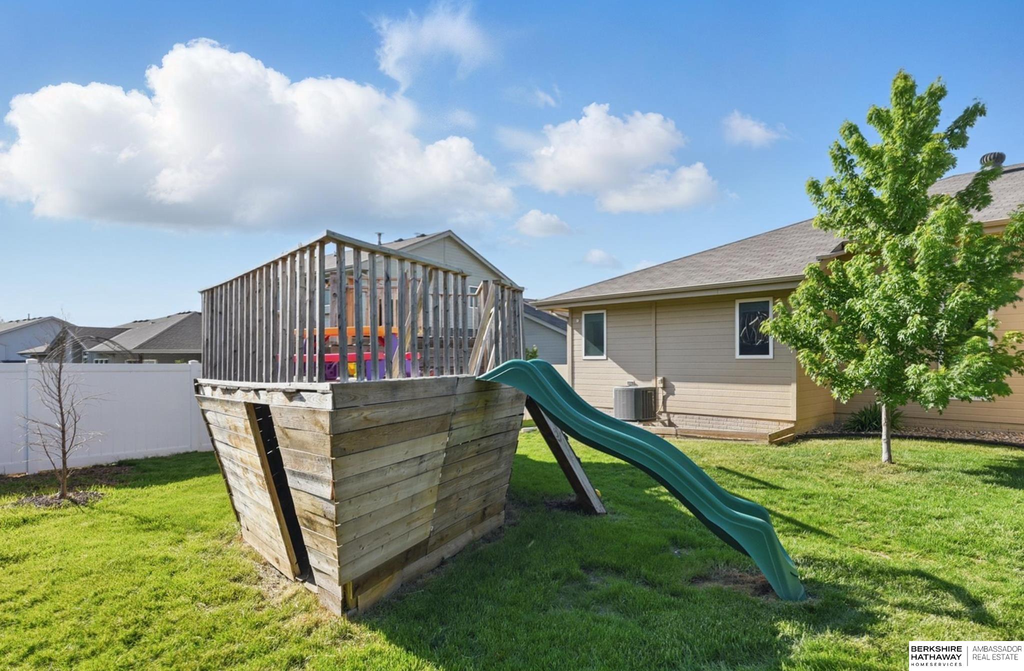 Papillion, Nebraska 68133, United States, 4 Bedrooms Bedrooms, ,3 BathroomsBathrooms,Residential,Active,129213