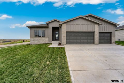 Photo of 18483 Robin Circle, Omaha, NE 68136 (MLS # 22533518)