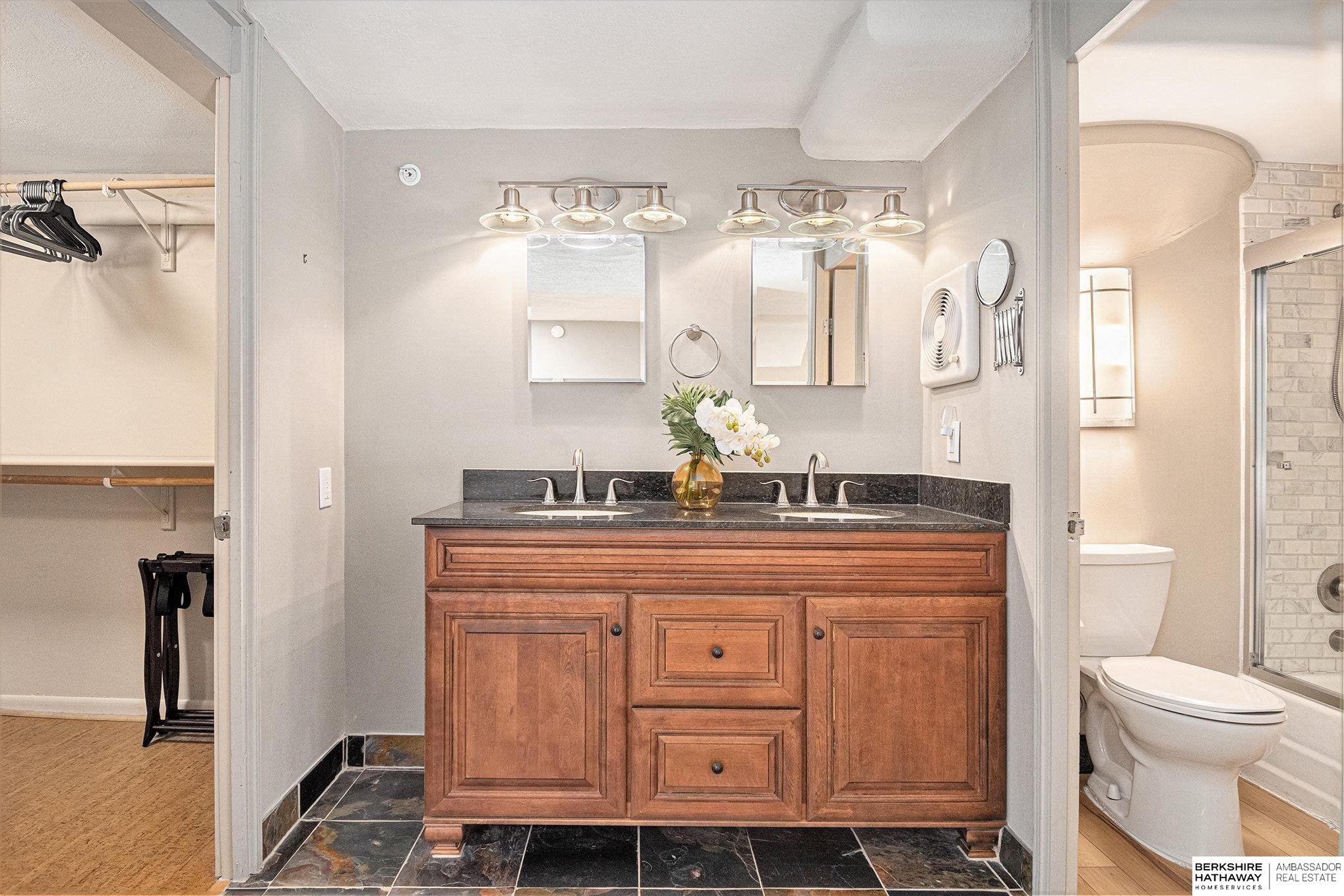 Omaha, Nebraska 68131, United States, 2 Bedrooms Bedrooms, ,2 BathroomsBathrooms,Residential,Active,136993