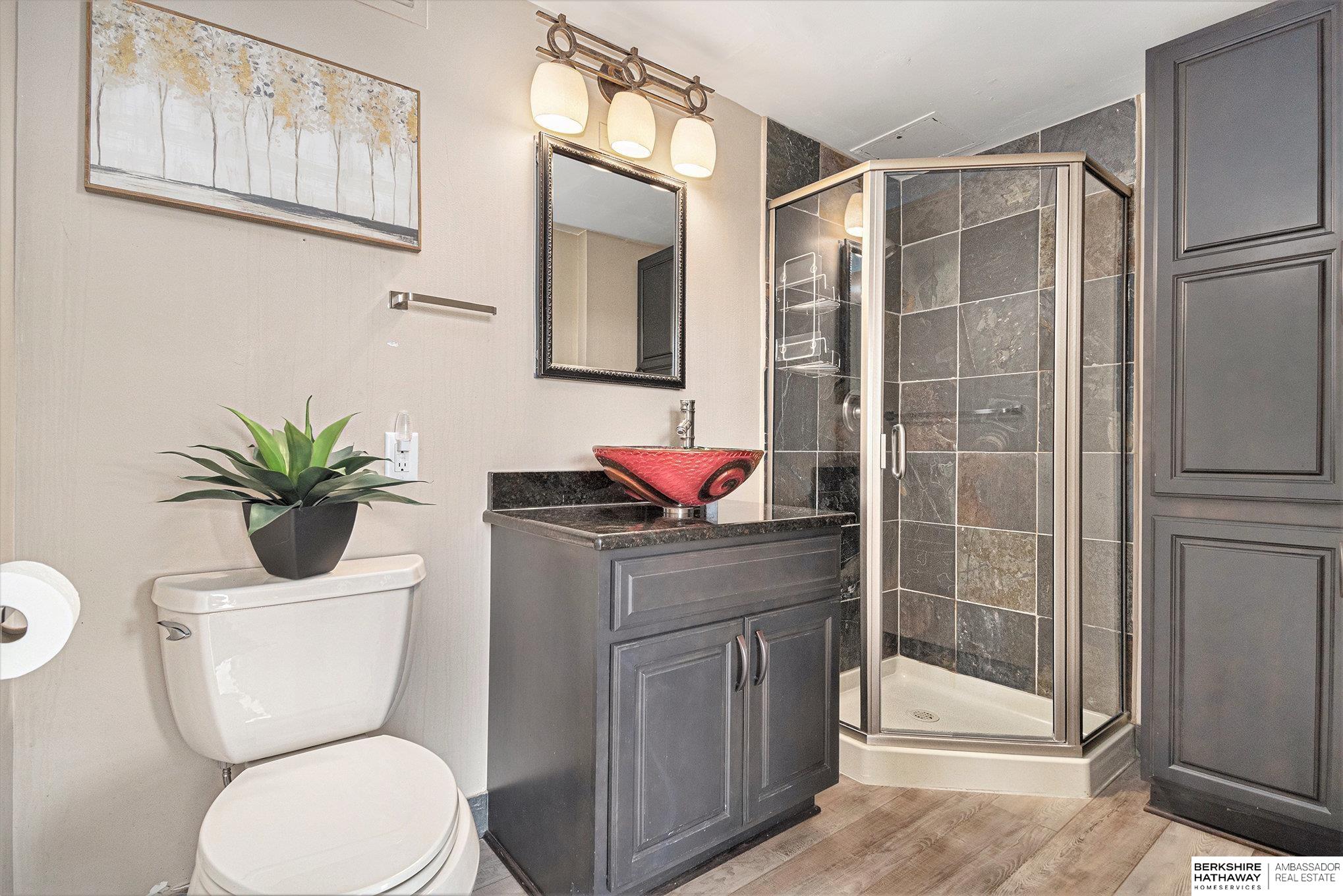 Omaha, Nebraska 68131, United States, 2 Bedrooms Bedrooms, ,2 BathroomsBathrooms,Residential,Active,136993