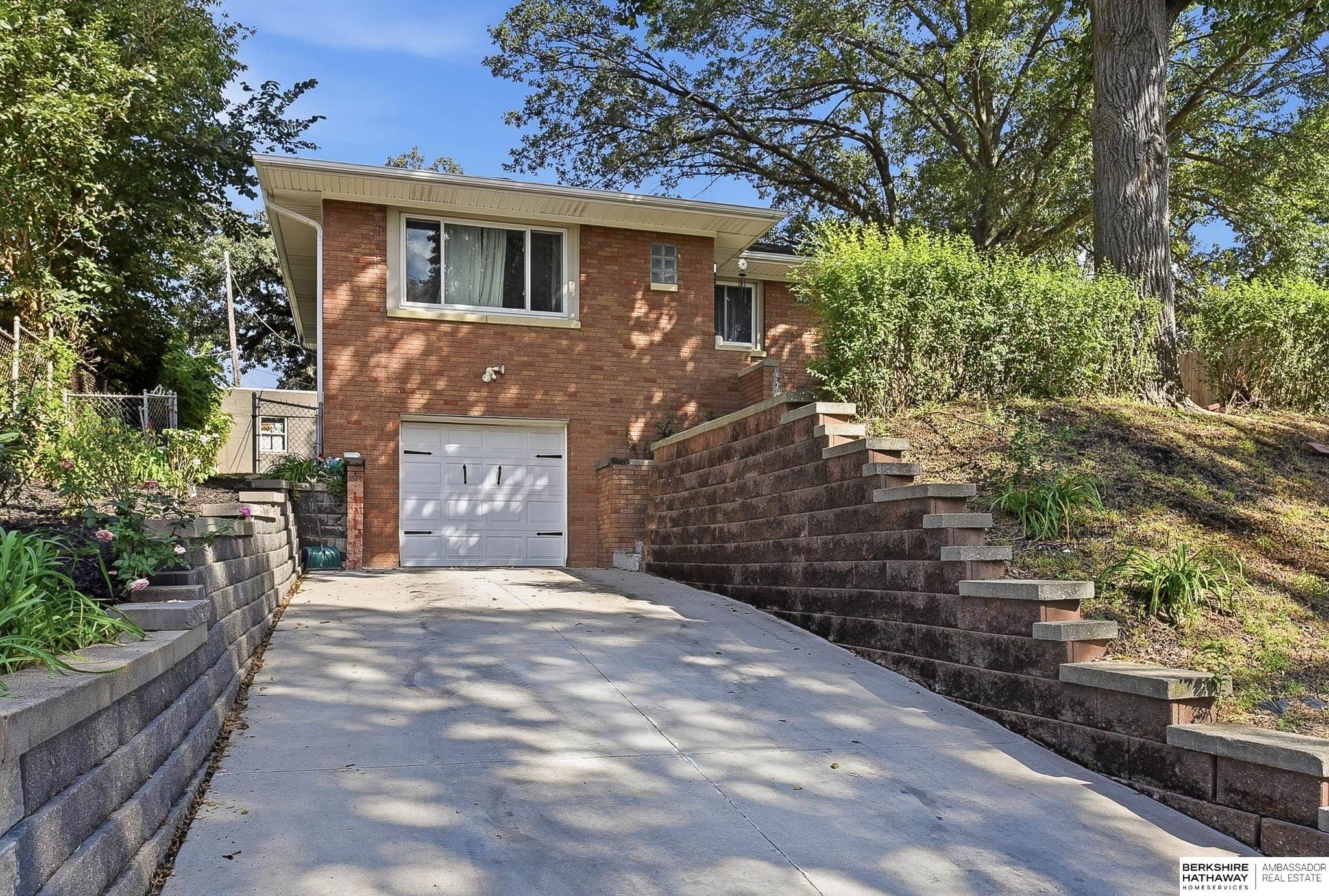2615 S 15th Street