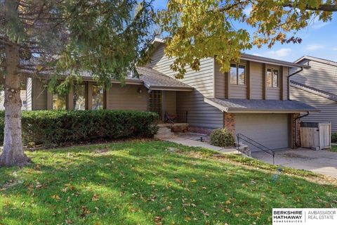Photo of 13591 Arbor Street, Omaha, NE 68144 (MLS # 22532389)