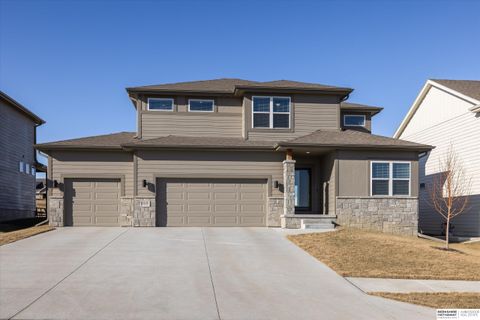 Photo of 4406 S 212th Street, Omaha, NE 68022 (MLS # 22602291)