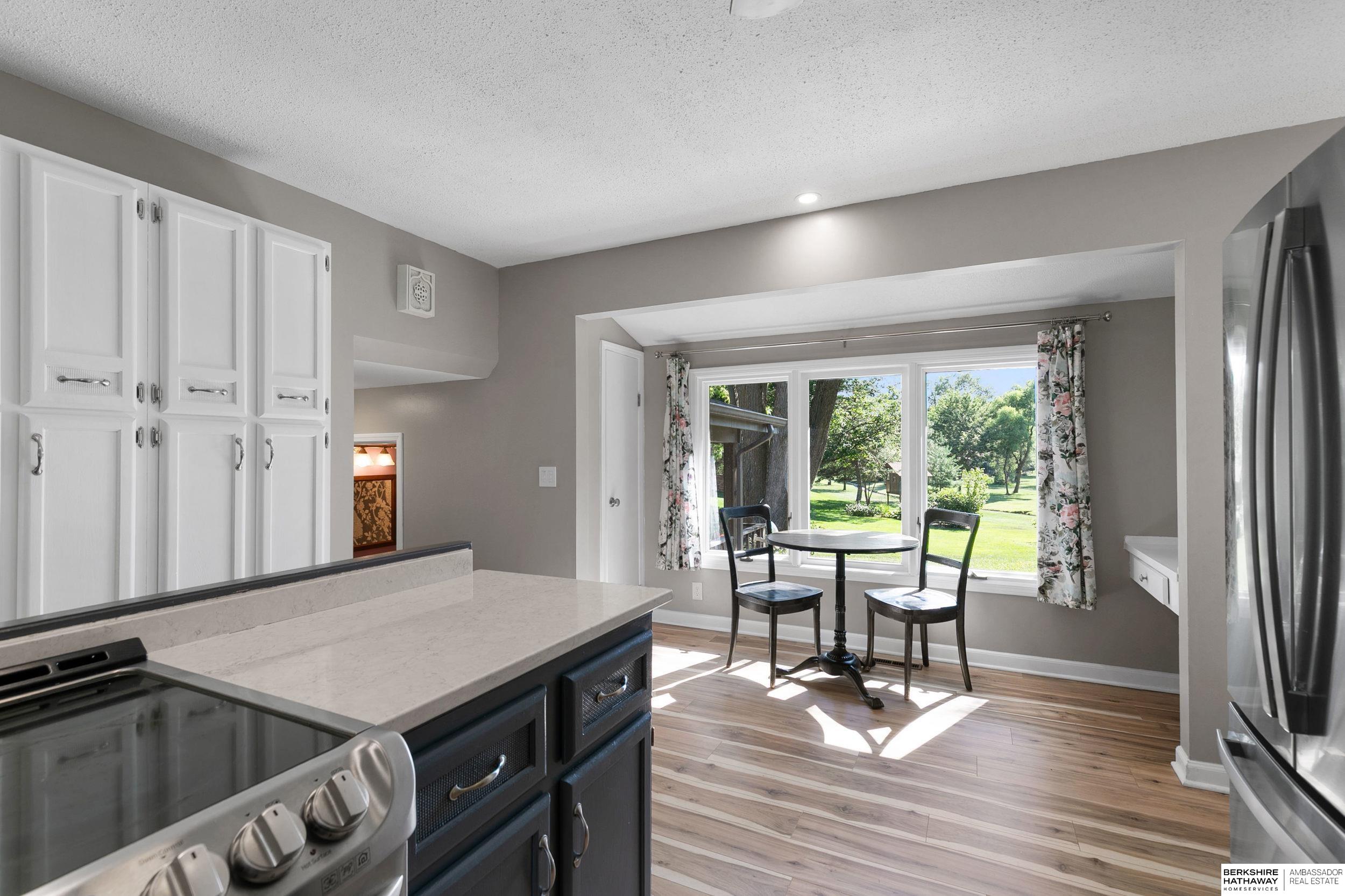 Lincoln, Nebraska 68506, United States, 4 Bedrooms Bedrooms, ,3 BathroomsBathrooms,Residential,Active,172851