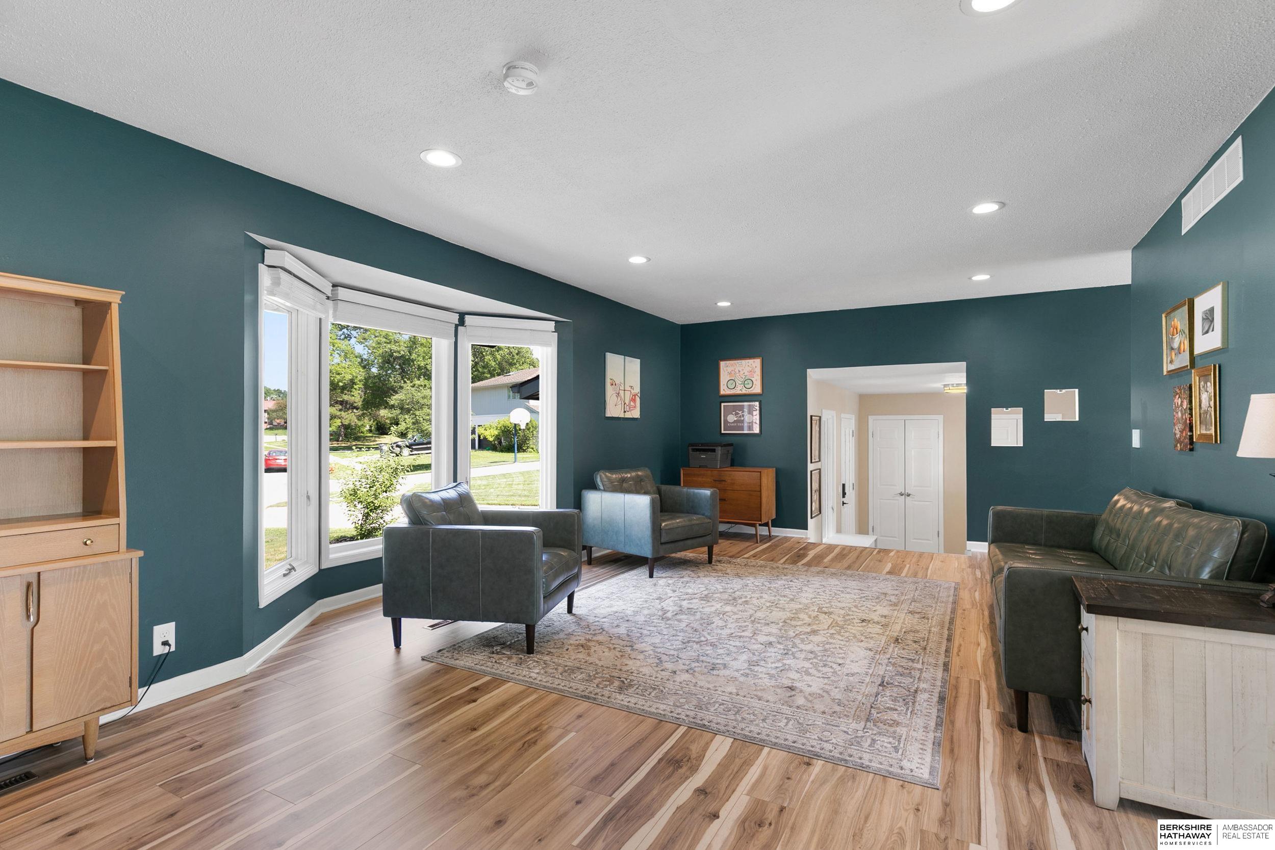 Lincoln, Nebraska 68506, United States, 4 Bedrooms Bedrooms, ,3 BathroomsBathrooms,Residential,Active,172851