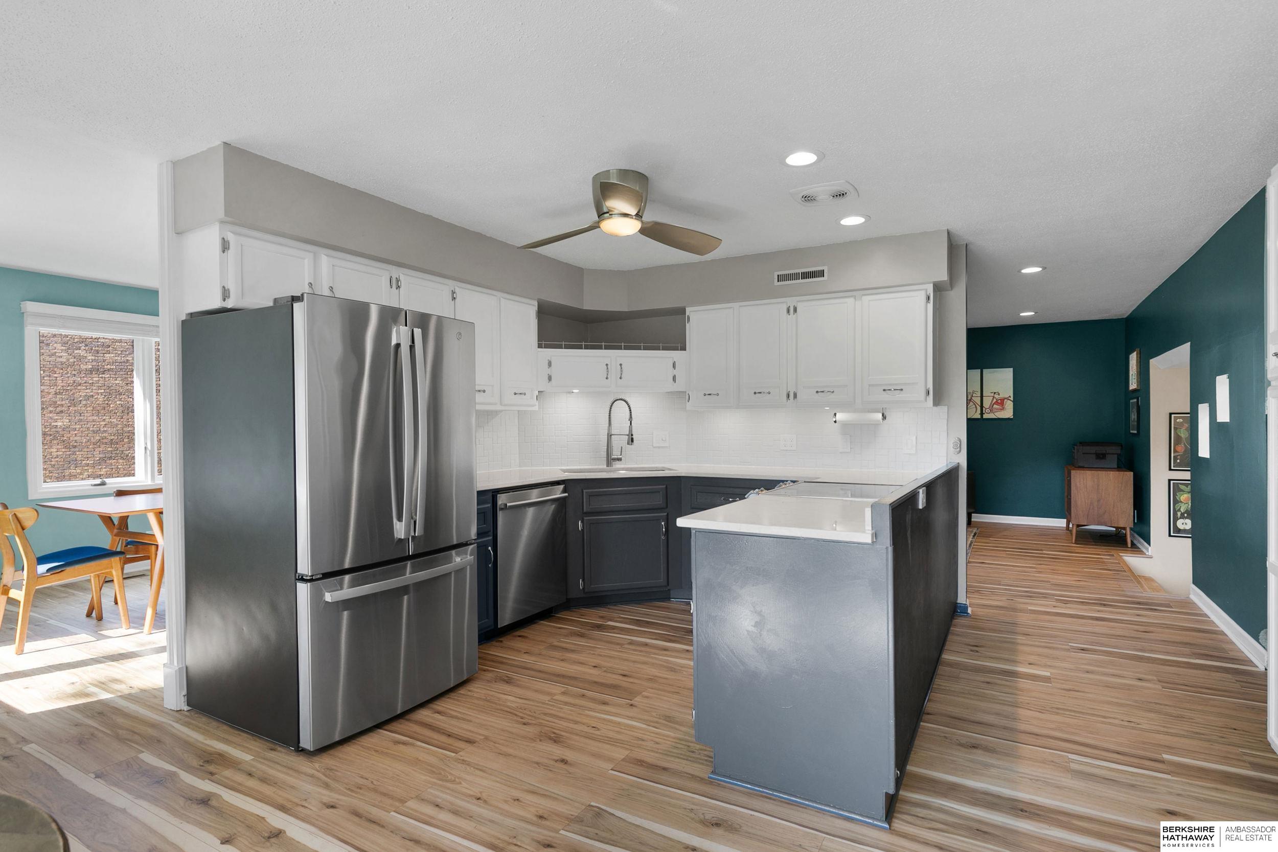 Lincoln, Nebraska 68506, United States, 4 Bedrooms Bedrooms, ,3 BathroomsBathrooms,Residential,Active,172851