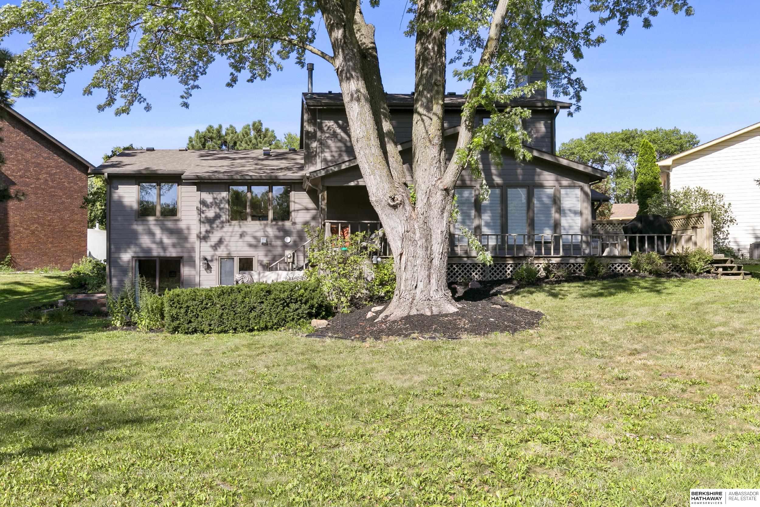 Lincoln, Nebraska 68506, United States, 4 Bedrooms Bedrooms, ,3 BathroomsBathrooms,Residential,Active,172851