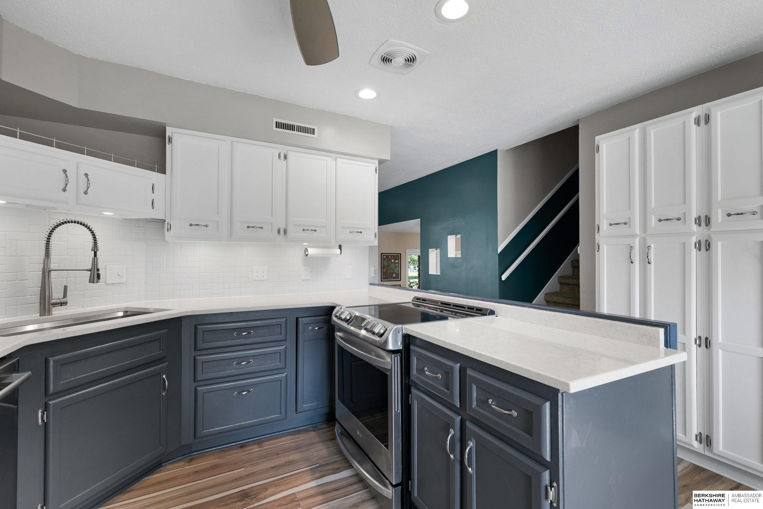 Lincoln, Nebraska 68506, United States, 4 Bedrooms Bedrooms, ,3 BathroomsBathrooms,Residential,Active,172851