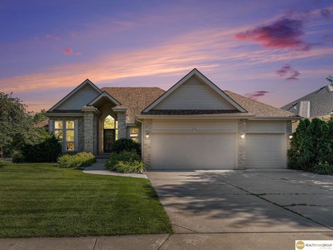 Photo of 16113 Josephine Street, Omaha, NE 68136 (MLS # 22526123)