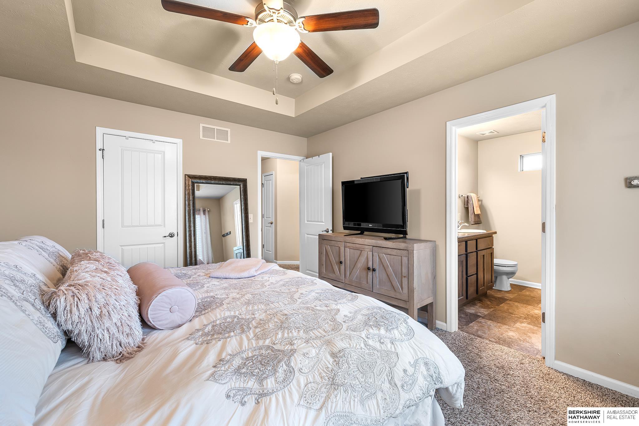 Omaha, Nebraska 68136, United States, 3 Bedrooms Bedrooms, ,2 BathroomsBathrooms,Residential,Pending,122253