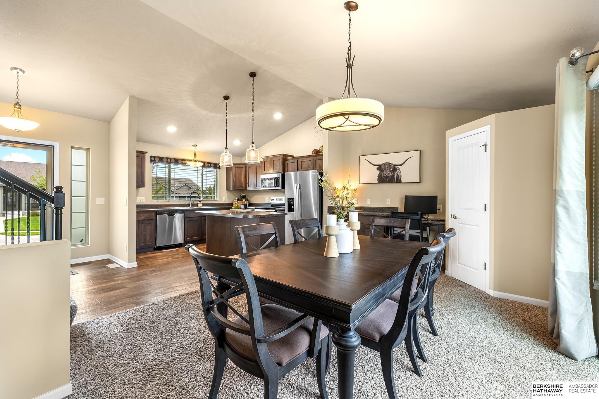 Omaha, Nebraska 68136, United States, 3 Bedrooms Bedrooms, ,2 BathroomsBathrooms,Residential,Pending,122253