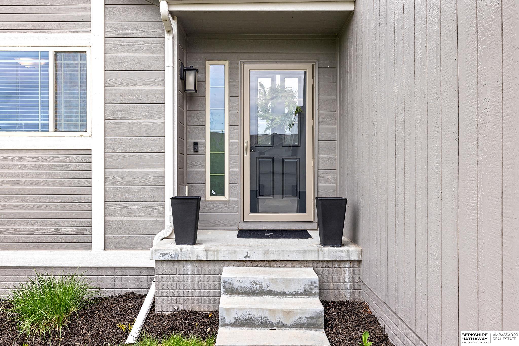 Omaha, Nebraska 68136, United States, 3 Bedrooms Bedrooms, ,2 BathroomsBathrooms,Residential,Pending,122253