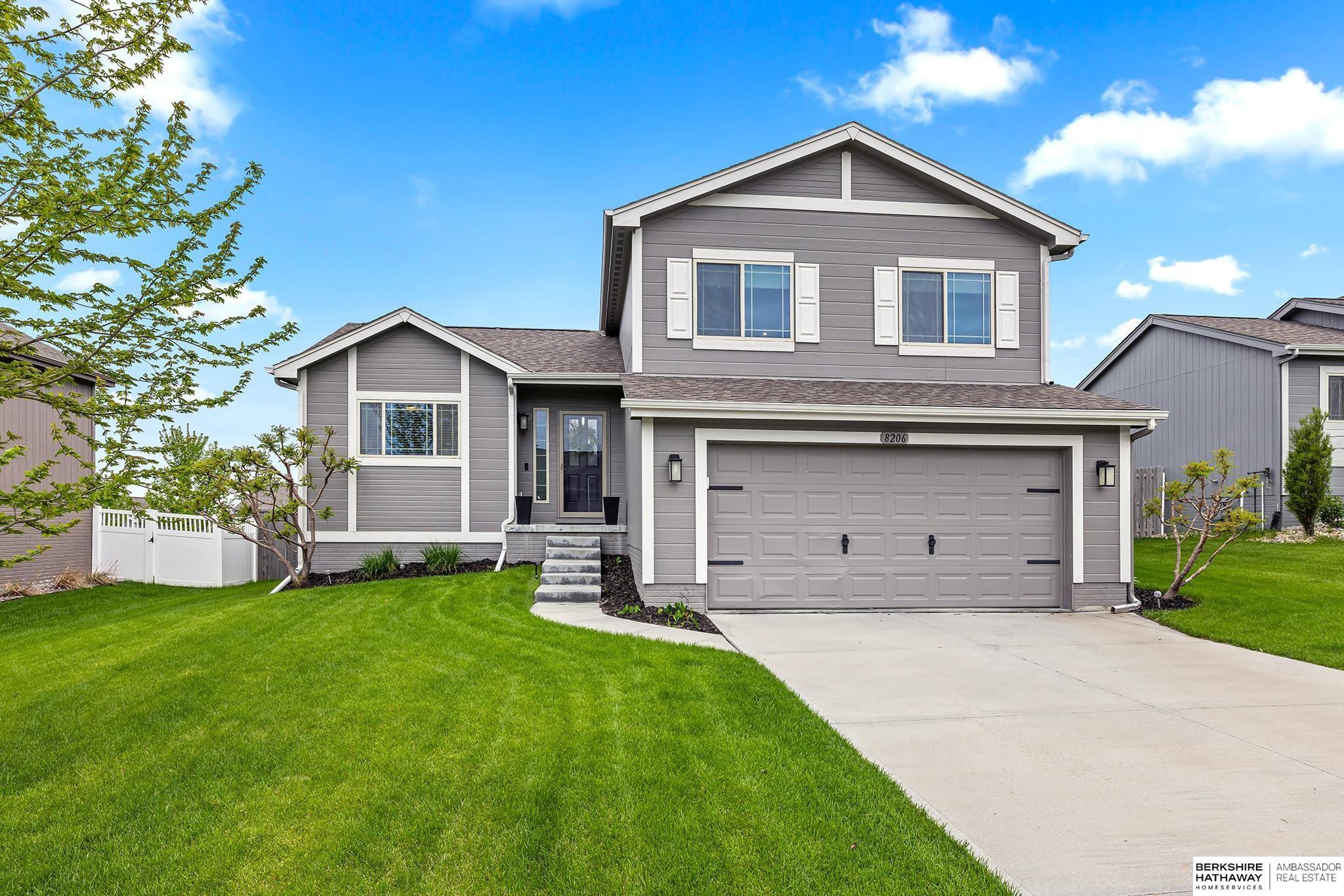 Omaha, Nebraska 68136, United States, 3 Bedrooms Bedrooms, ,2 BathroomsBathrooms,Residential,Pending,122253