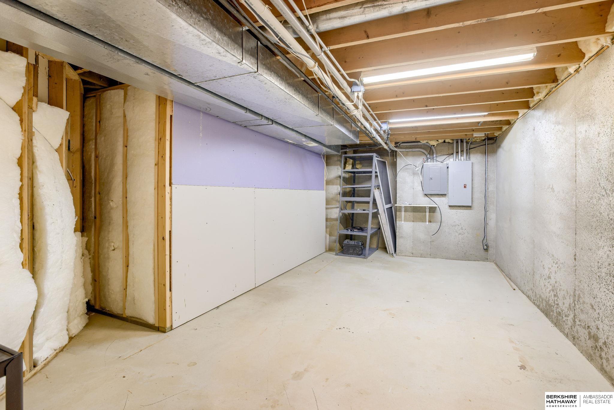 Omaha, Nebraska 68164, United States, 4 Bedrooms Bedrooms, ,4 BathroomsBathrooms,Residential,Active,159843