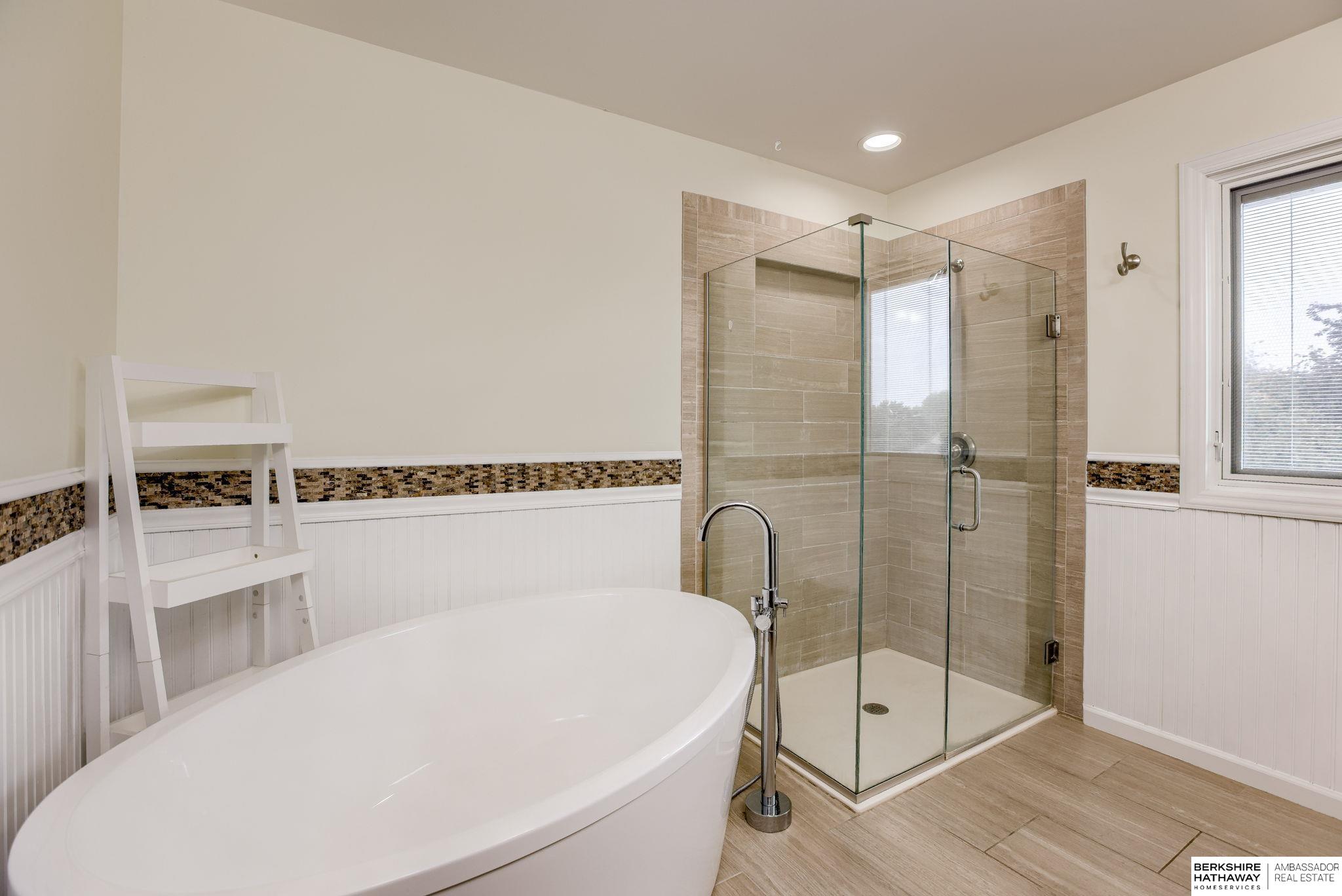 Omaha, Nebraska 68164, United States, 4 Bedrooms Bedrooms, ,4 BathroomsBathrooms,Residential,Active,159843