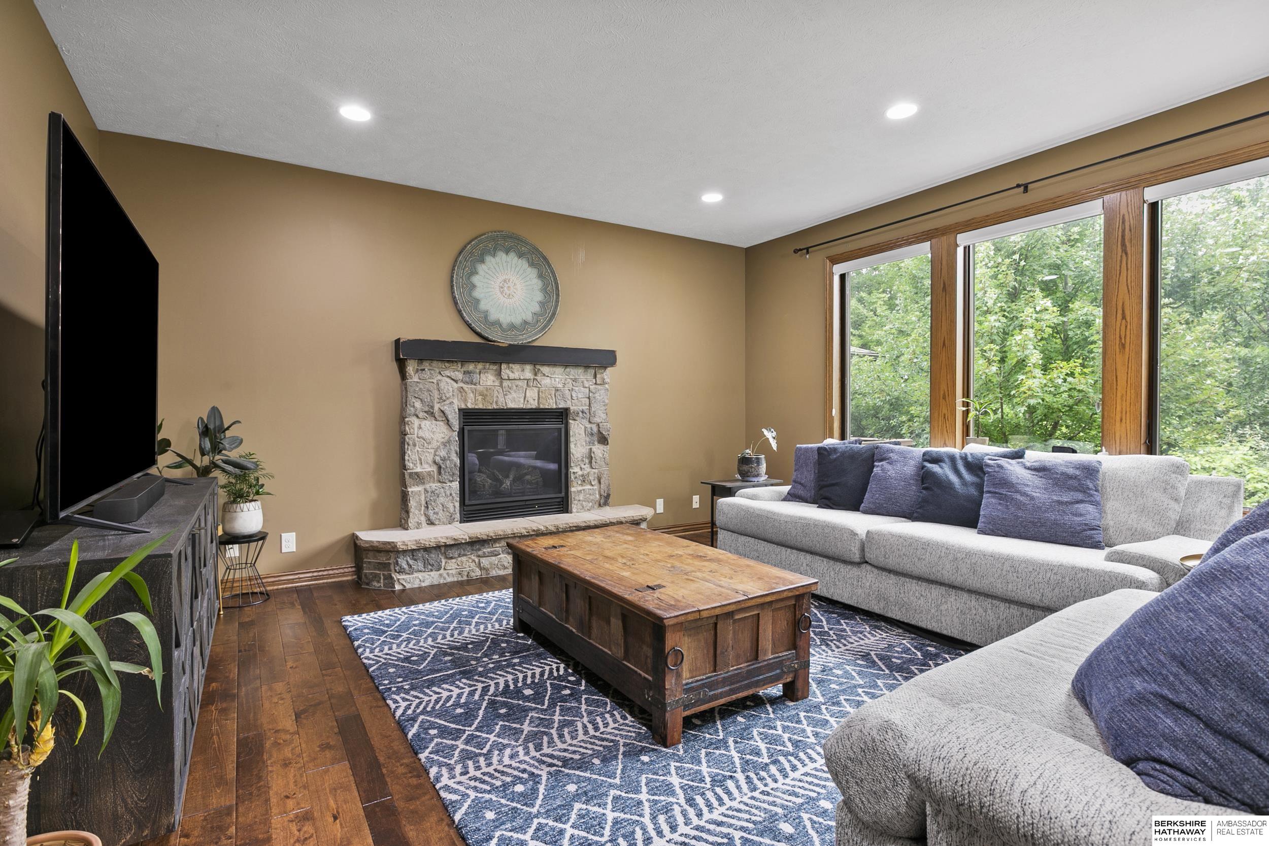 Lincoln, Nebraska 68526, United States, 4 Bedrooms Bedrooms, ,4 BathroomsBathrooms,Residential,Active,178501