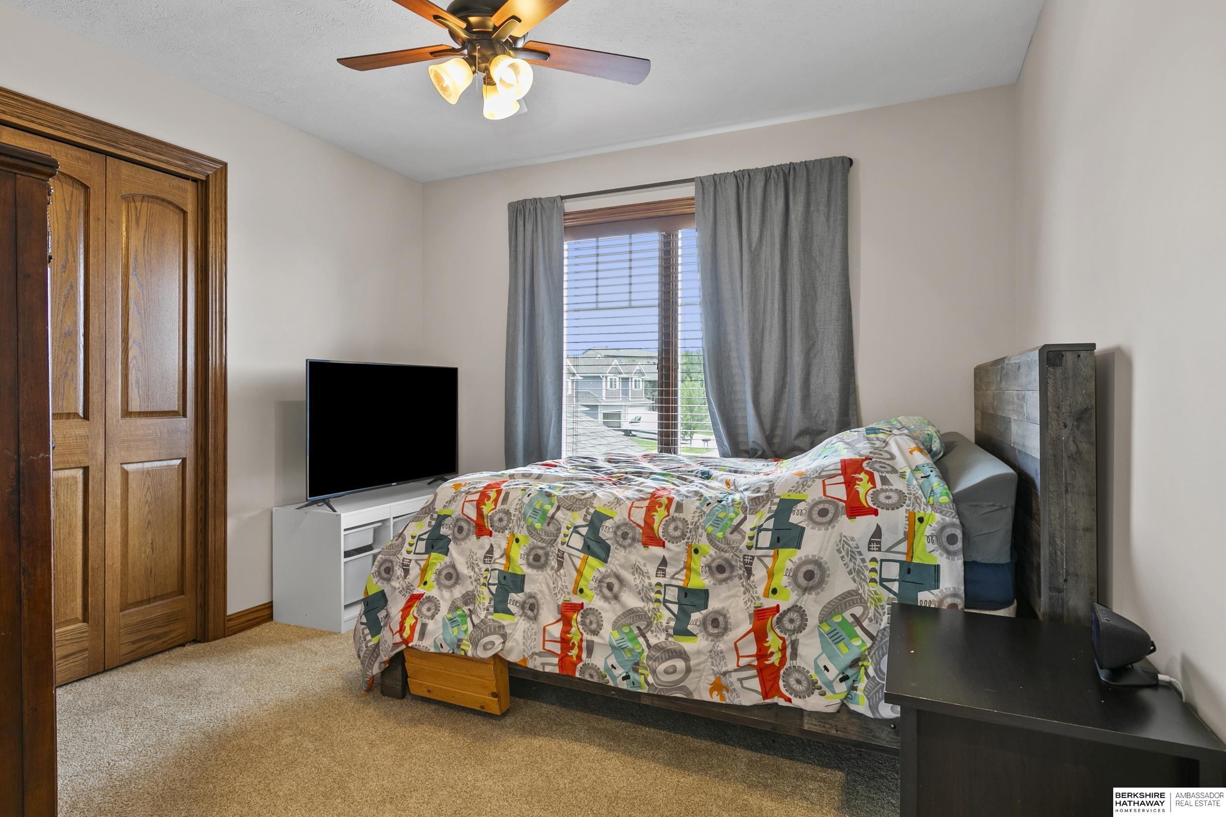 Lincoln, Nebraska 68526, United States, 4 Bedrooms Bedrooms, ,4 BathroomsBathrooms,Residential,Active,178501