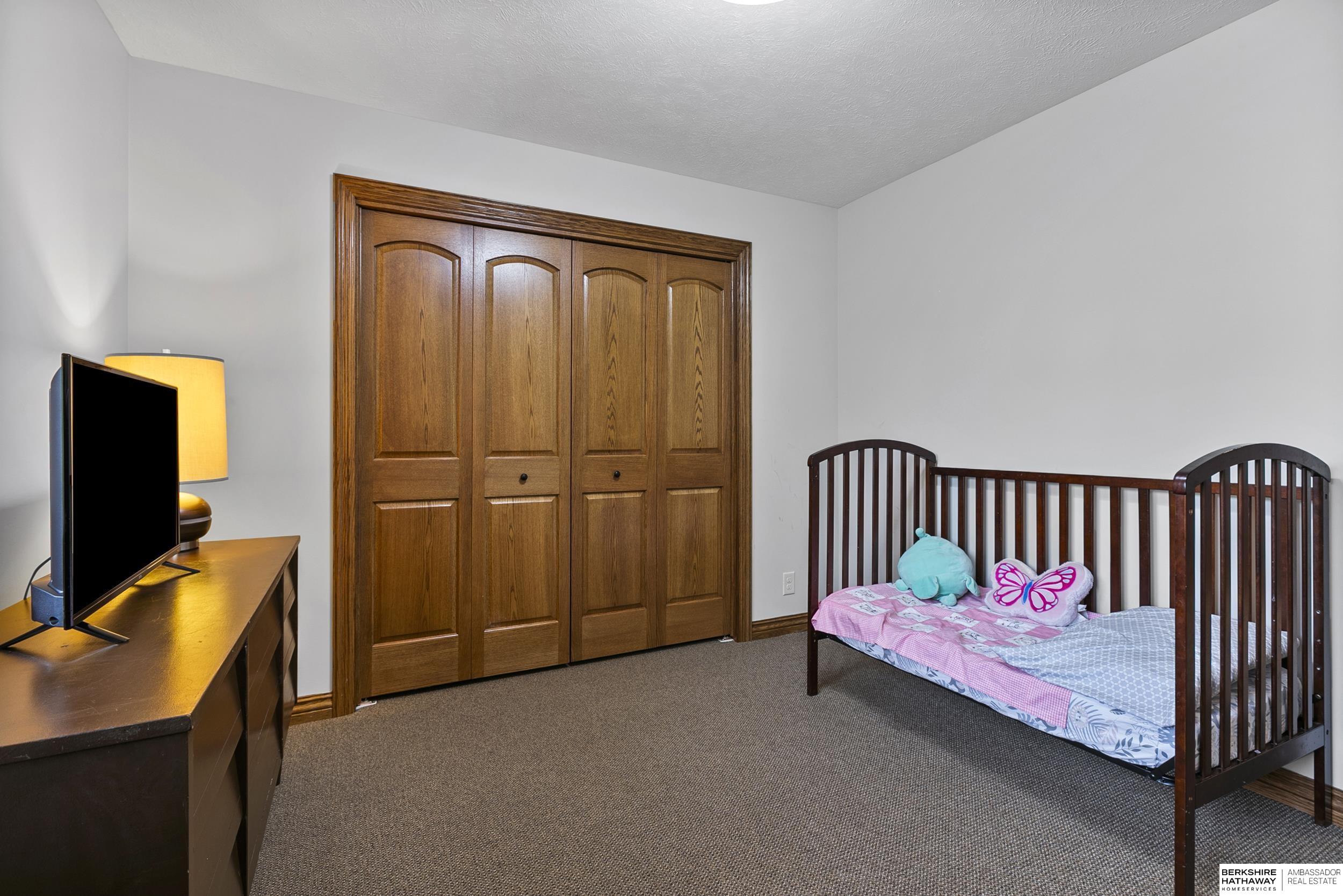 Lincoln, Nebraska 68526, United States, 4 Bedrooms Bedrooms, ,4 BathroomsBathrooms,Residential,Active,178501