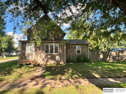 Photo of 613 S 12th Street, Tekamah, NE 68061 (MLS # 22619514)