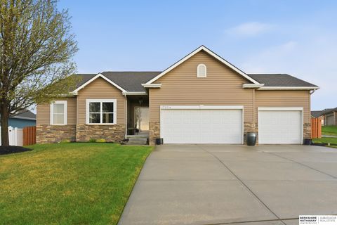 Photo of 17204 Samantha Road, Gretna, NE 68028 (MLS # 22609672)