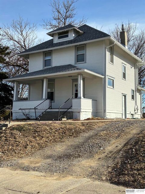Photo of 3313 Franklin Street, Omaha, NE 68111 (MLS # 22613755)