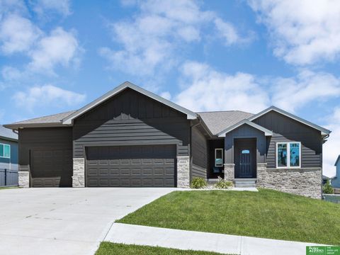 Photo of 8169 S 185th Street, Omaha, NE 68136 (MLS # 22610006)