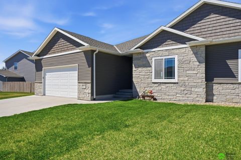 Photo of 9515 Friedman Street, Lincoln, NE 68516 (MLS # 22613205)