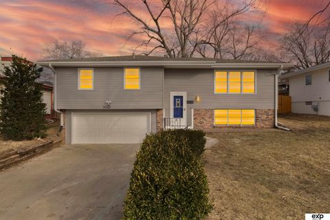 Photo of 5041 S 93rd Street, Omaha, NE 68127 (MLS # 22608348)