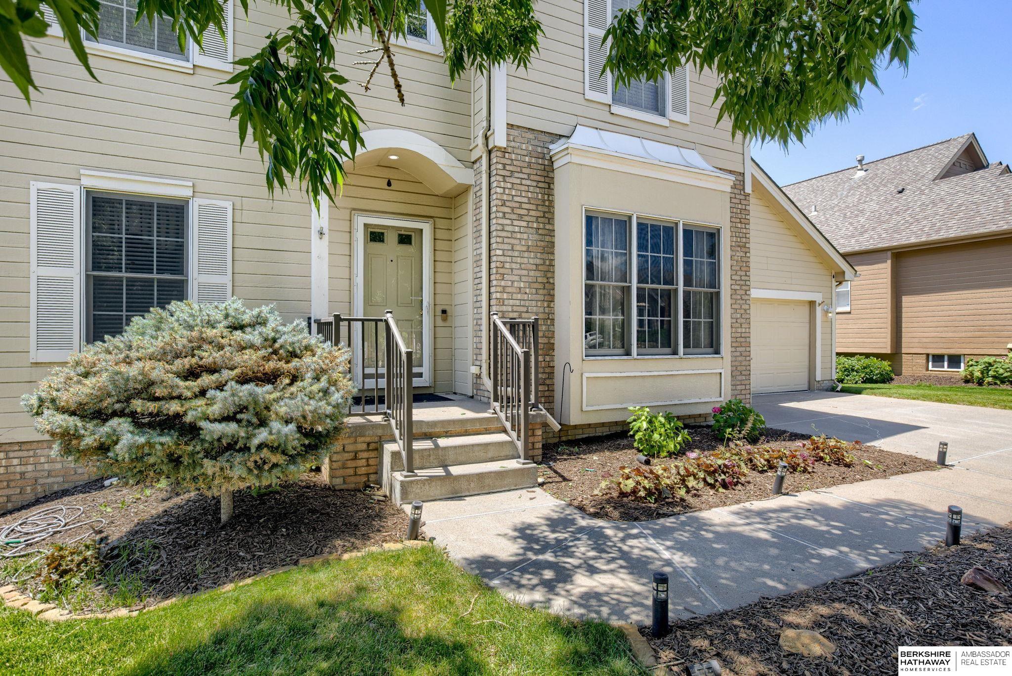 Bellevue, Nebraska 68147, United States, 4 Bedrooms Bedrooms, ,2 BathroomsBathrooms,Residential,Active,165249