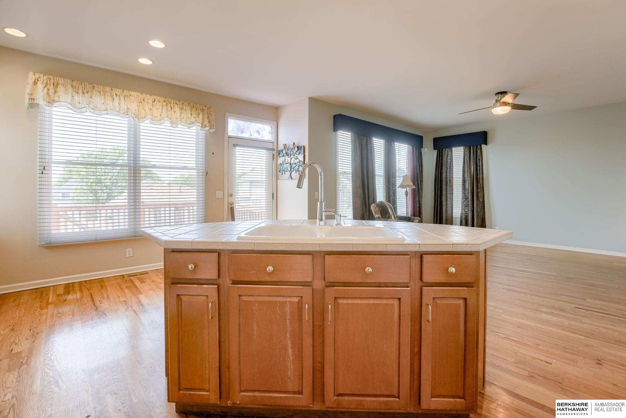 Bellevue, Nebraska 68147, United States, 4 Bedrooms Bedrooms, ,2 BathroomsBathrooms,Residential,Active,165249