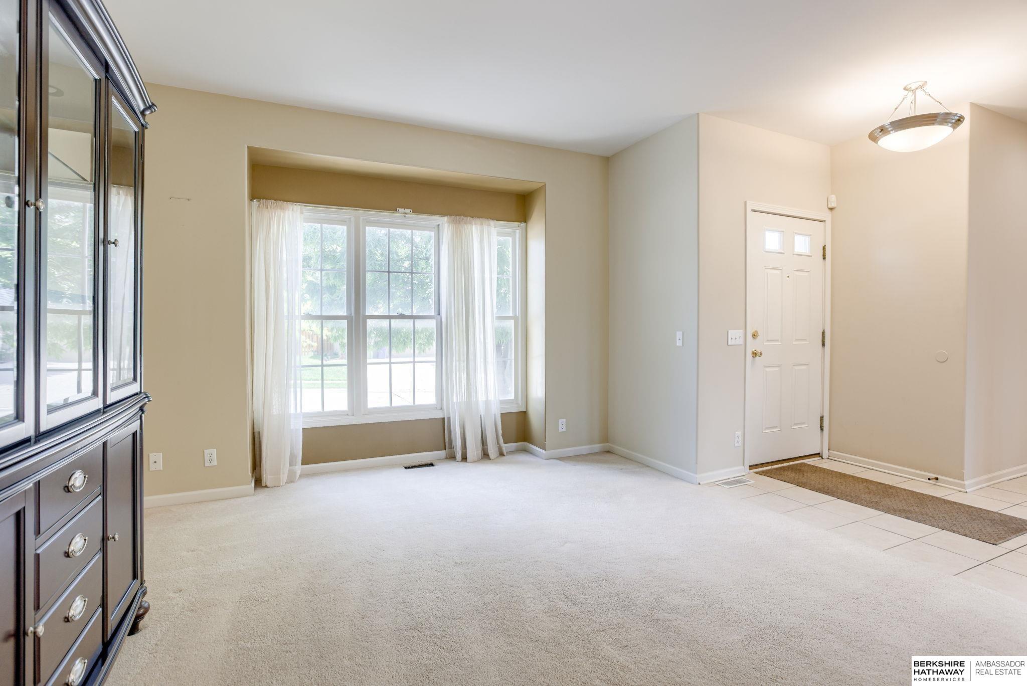 Bellevue, Nebraska 68147, United States, 4 Bedrooms Bedrooms, ,2 BathroomsBathrooms,Residential,Active,165249