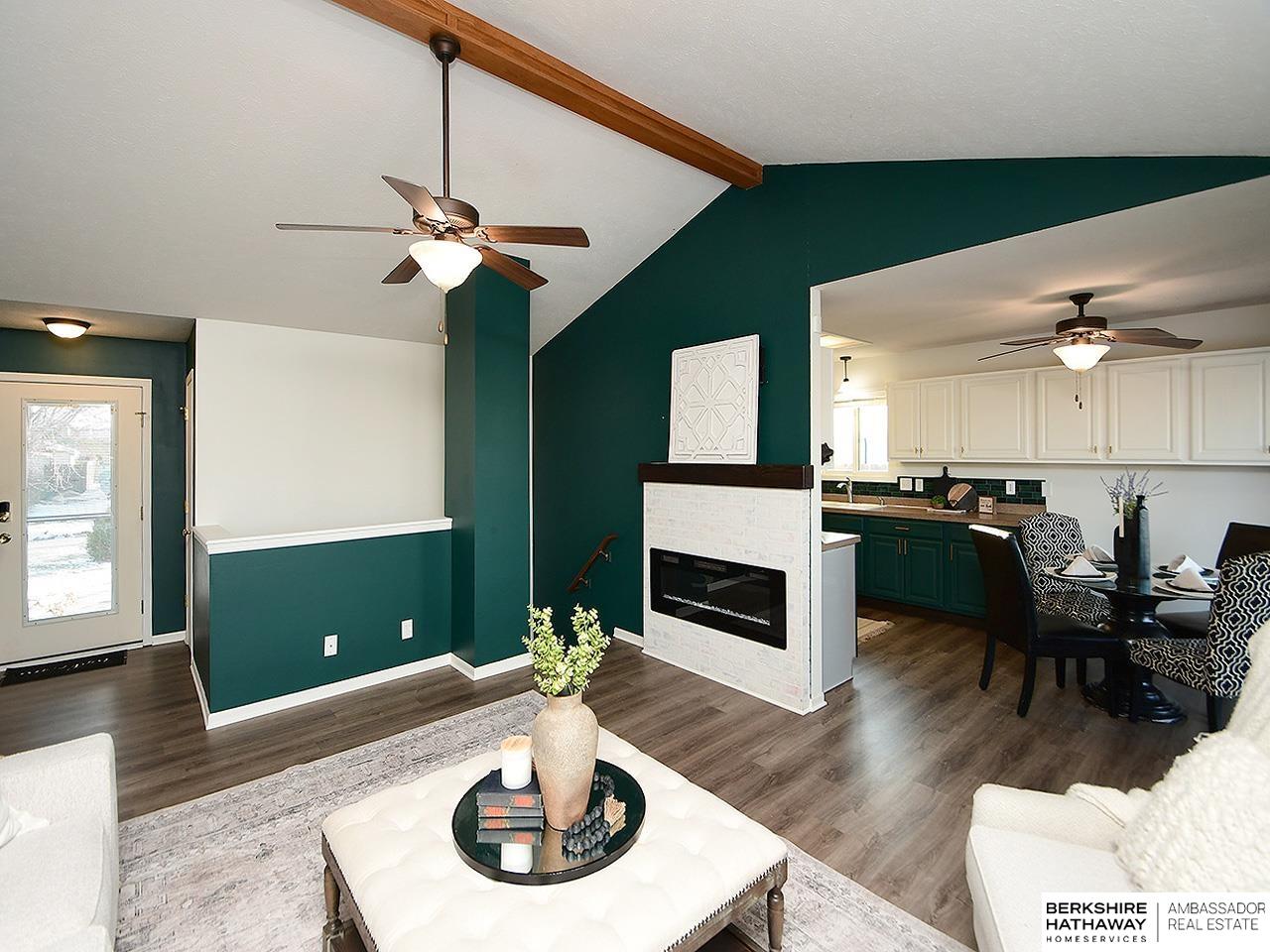 Lincoln, Nebraska 68522, United States, 3 Bedrooms Bedrooms, ,2 BathroomsBathrooms,Residential,Pending,252054