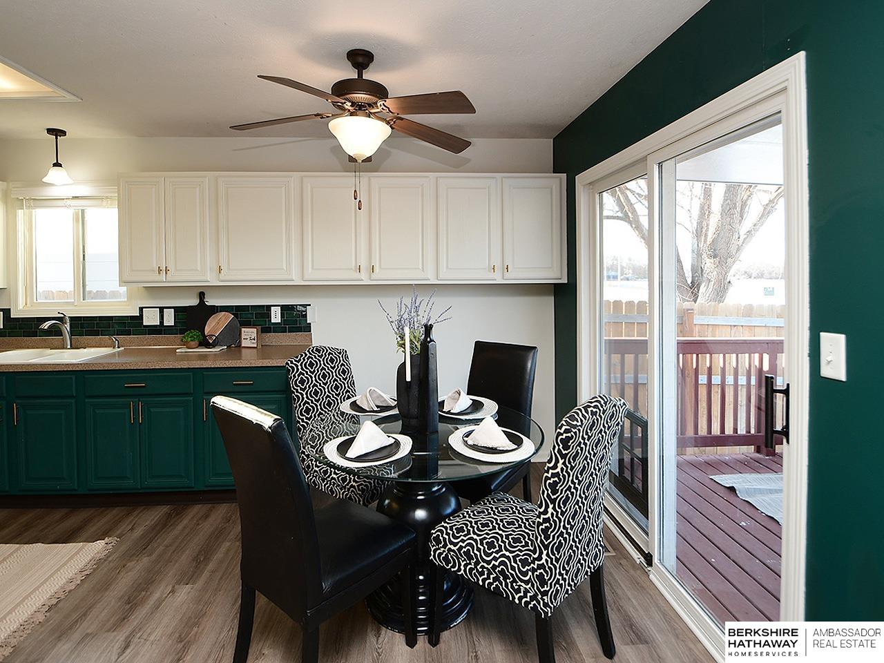 Lincoln, Nebraska 68522, United States, 3 Bedrooms Bedrooms, ,2 BathroomsBathrooms,Residential,Pending,252054