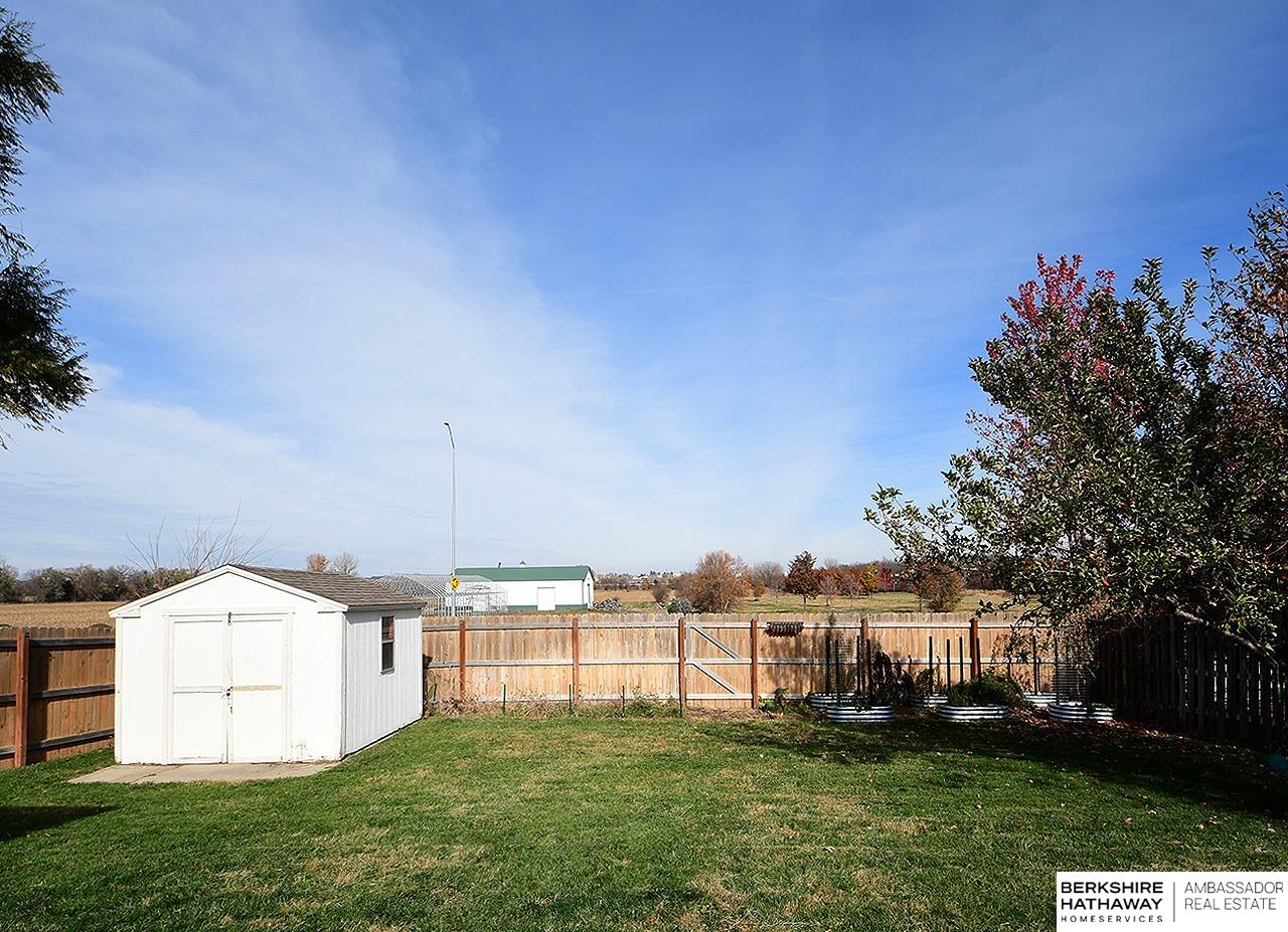 Lincoln, Nebraska 68522, United States, 3 Bedrooms Bedrooms, ,2 BathroomsBathrooms,Residential,Pending,252054