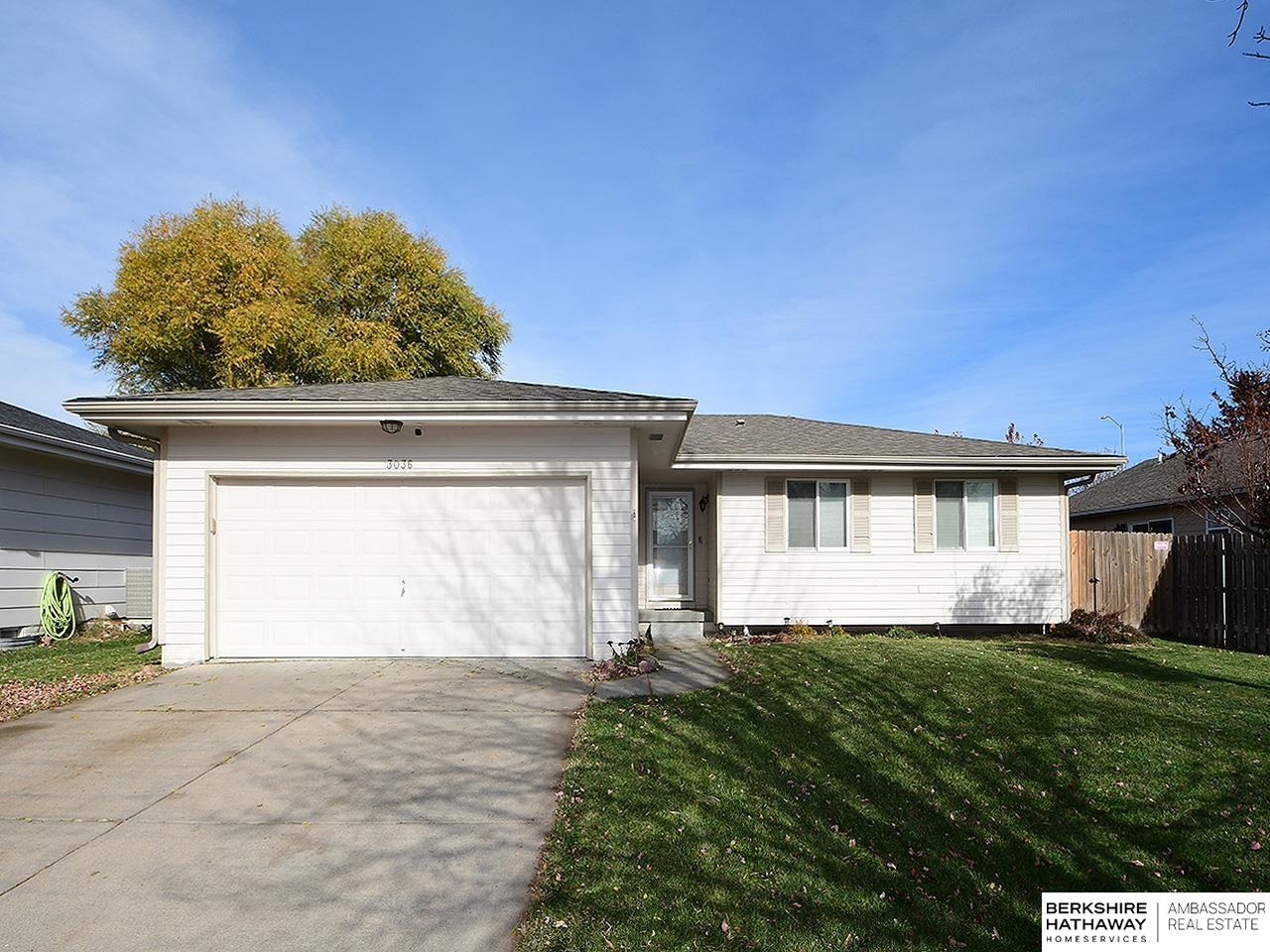 Lincoln, Nebraska 68522, United States, 3 Bedrooms Bedrooms, ,2 BathroomsBathrooms,Residential,Pending,252054