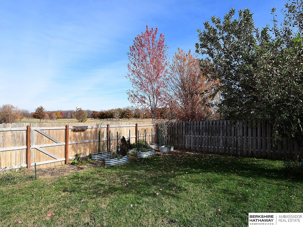 Lincoln, Nebraska 68522, United States, 3 Bedrooms Bedrooms, ,2 BathroomsBathrooms,Residential,Pending,252054