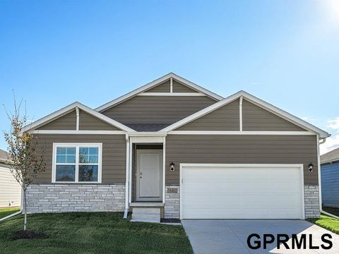 Photo of 16326 Davidson Street, Bennington, NE 68007 (MLS # 22602241)