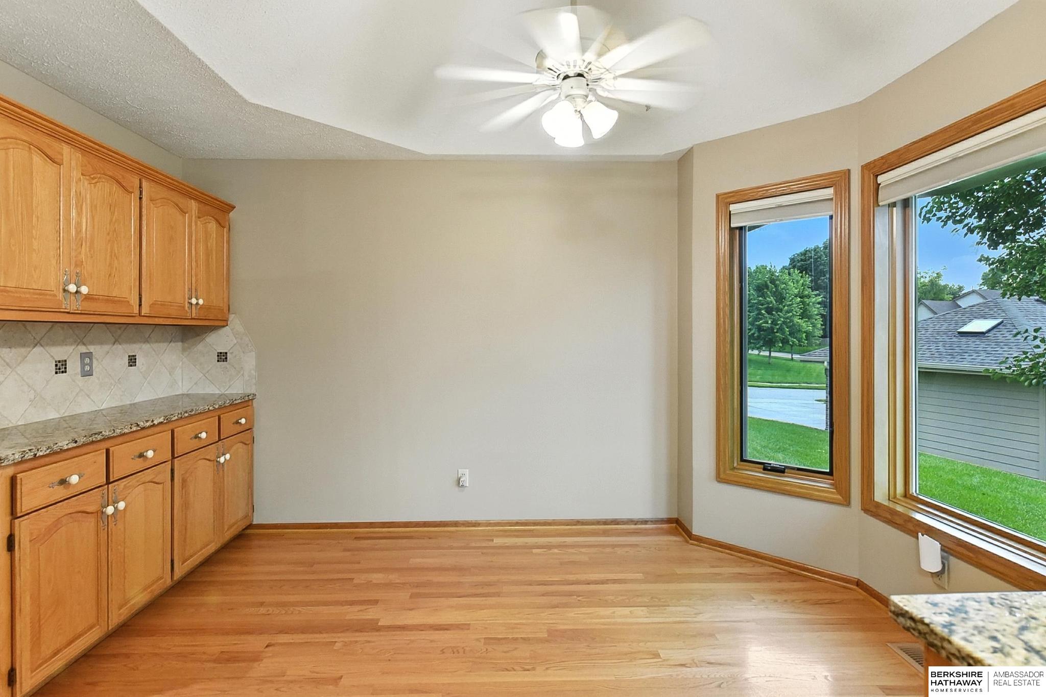 Omaha, Nebraska 68164, United States, 3 Bedrooms Bedrooms, ,2 BathroomsBathrooms,Residential,Active,169803