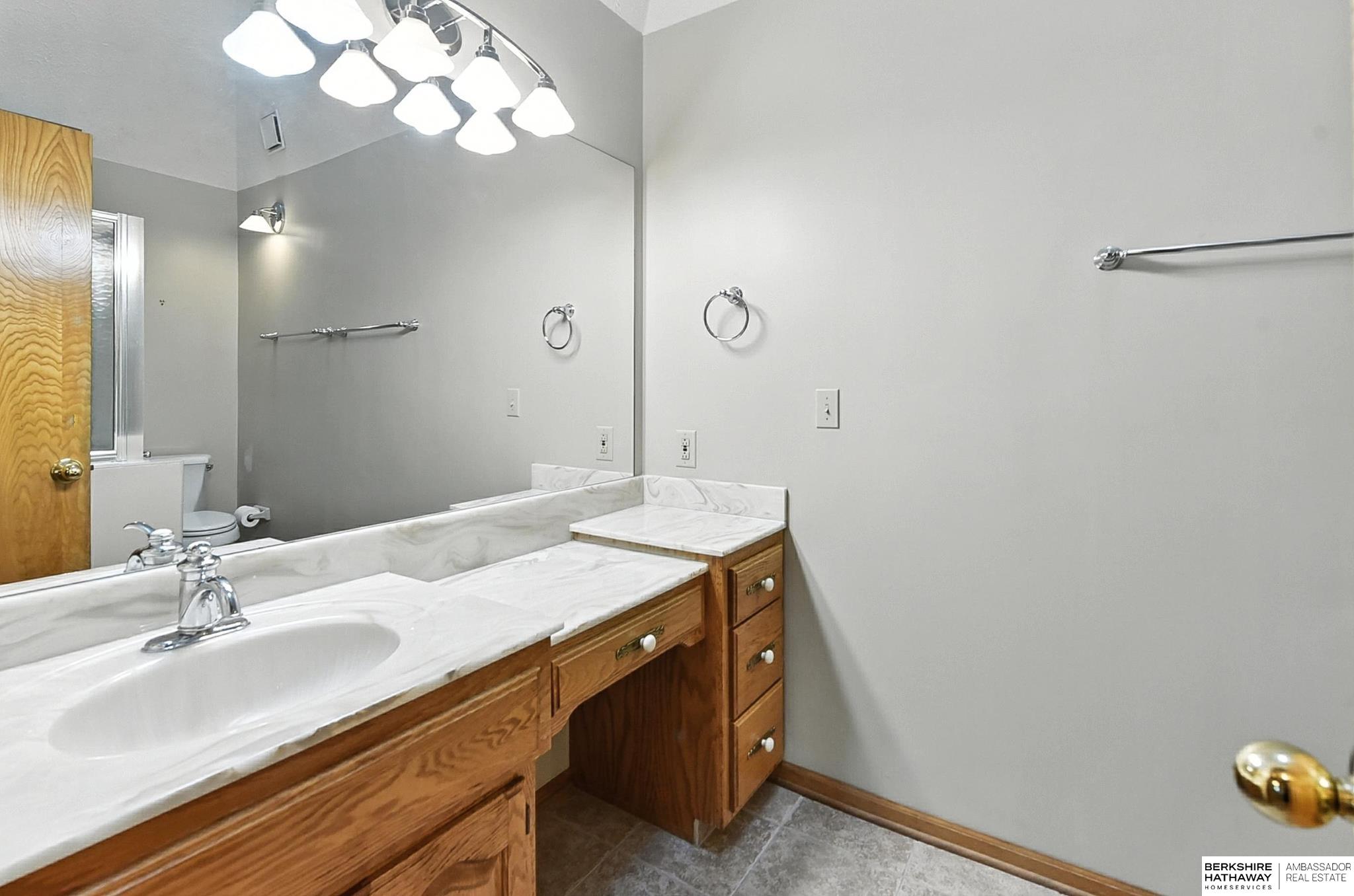 Omaha, Nebraska 68164, United States, 3 Bedrooms Bedrooms, ,2 BathroomsBathrooms,Residential,Active,169803