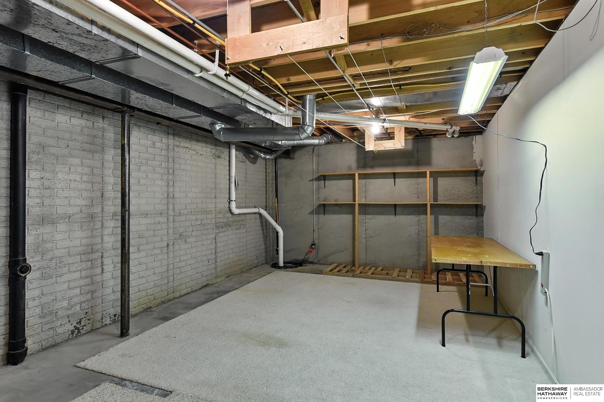 Omaha, Nebraska 68164, United States, 3 Bedrooms Bedrooms, ,2 BathroomsBathrooms,Residential,Active,169803