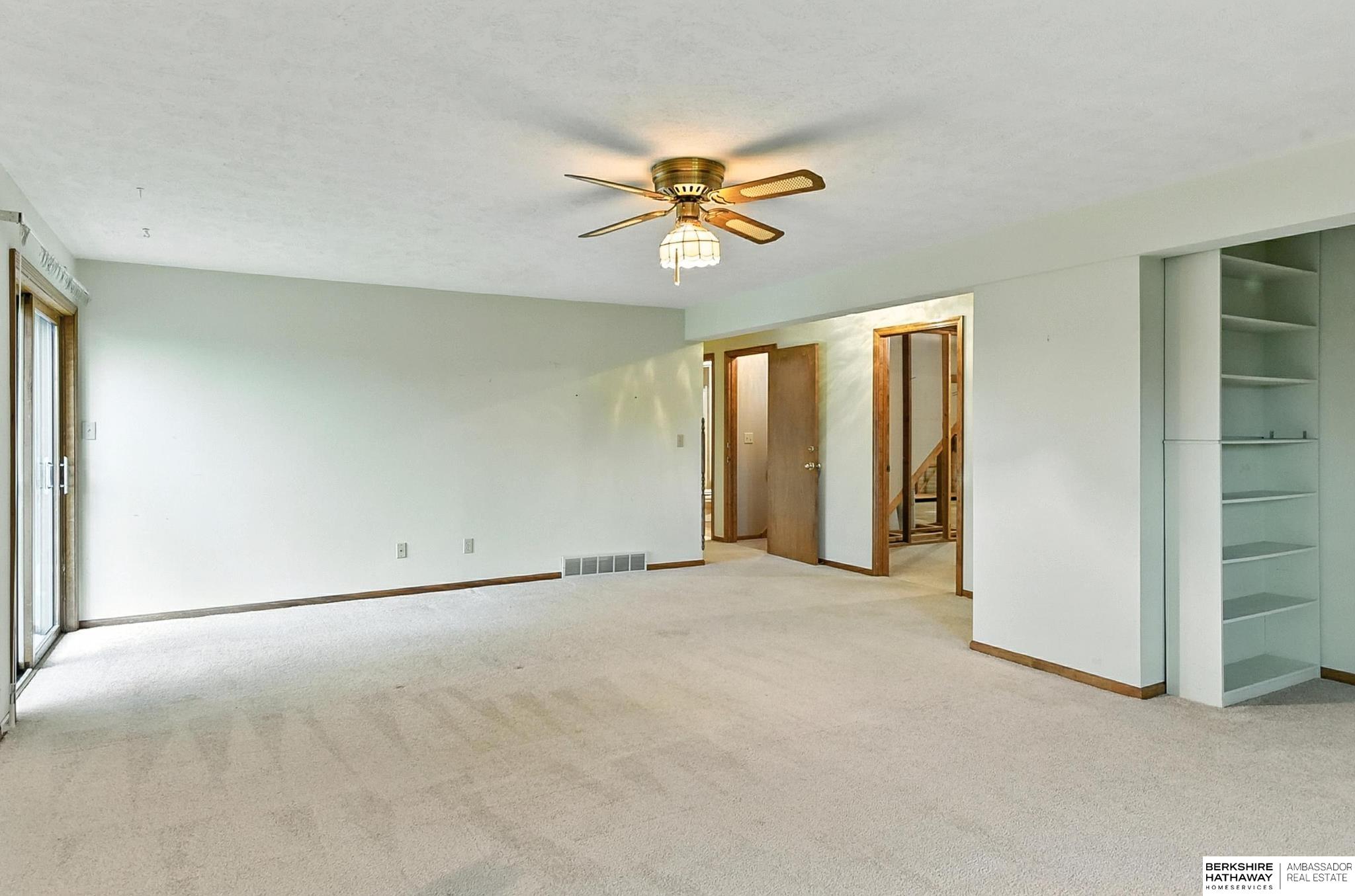 Omaha, Nebraska 68164, United States, 3 Bedrooms Bedrooms, ,2 BathroomsBathrooms,Residential,Active,169803