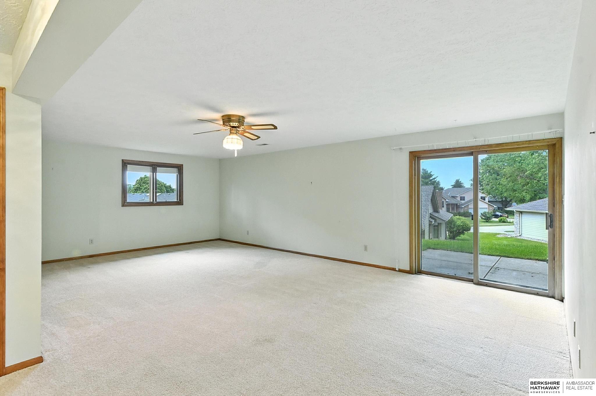 Omaha, Nebraska 68164, United States, 3 Bedrooms Bedrooms, ,2 BathroomsBathrooms,Residential,Active,169803