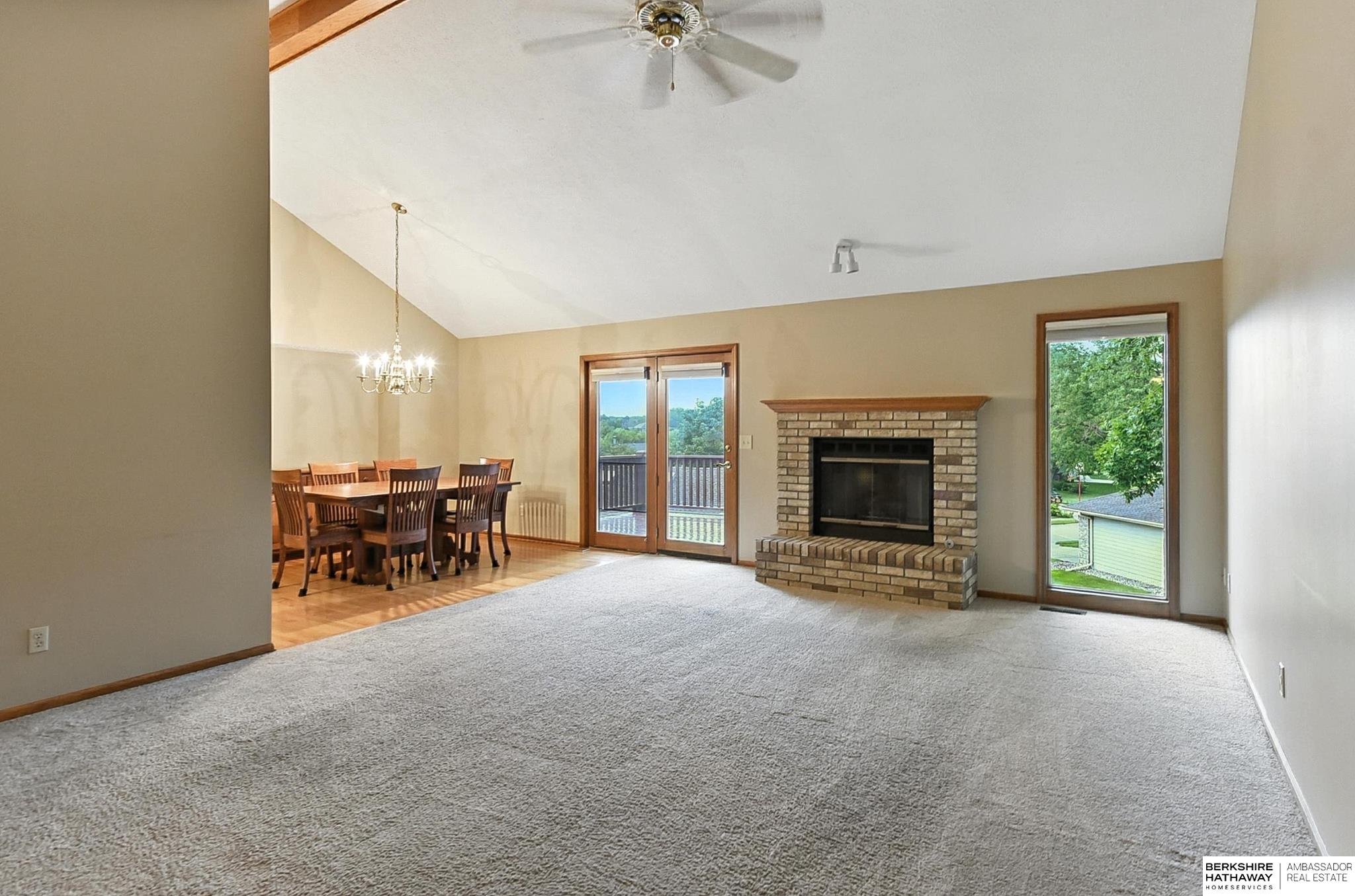 Omaha, Nebraska 68164, United States, 3 Bedrooms Bedrooms, ,2 BathroomsBathrooms,Residential,Active,169803