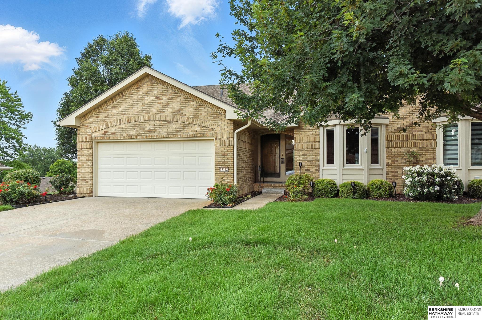 Omaha, Nebraska 68164, United States, 3 Bedrooms Bedrooms, ,2 BathroomsBathrooms,Residential,Active,169803