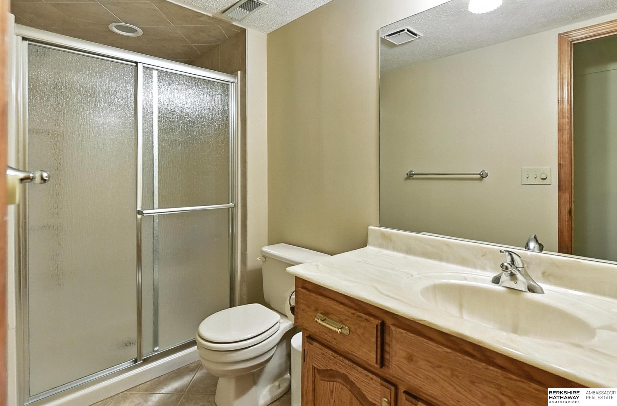 Omaha, Nebraska 68164, United States, 3 Bedrooms Bedrooms, ,2 BathroomsBathrooms,Residential,Active,169803