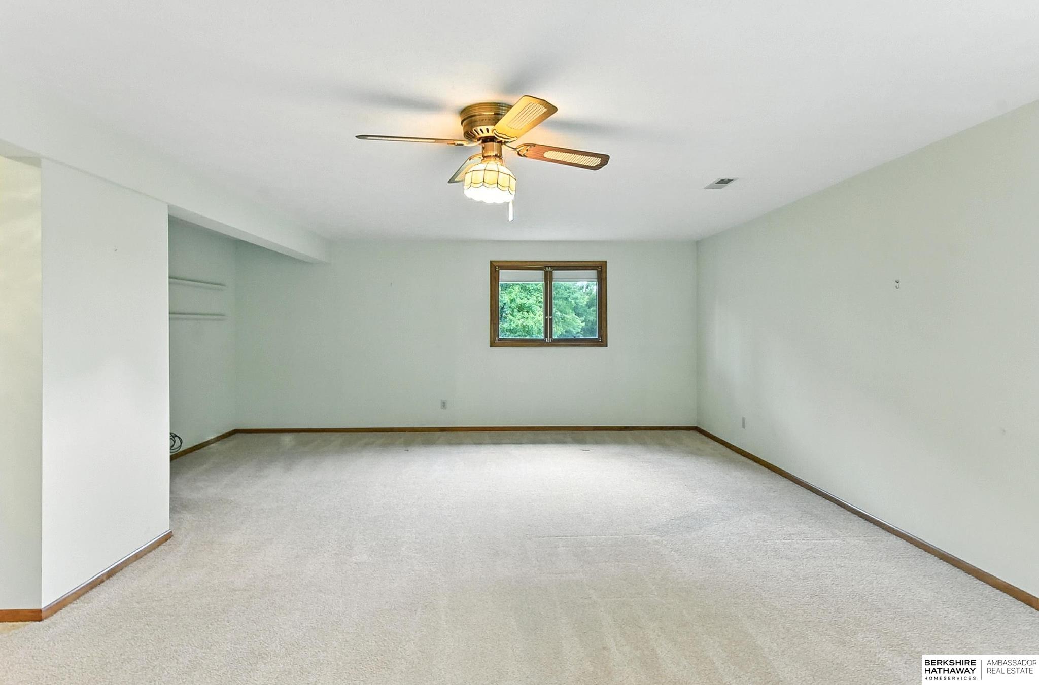 Omaha, Nebraska 68164, United States, 3 Bedrooms Bedrooms, ,2 BathroomsBathrooms,Residential,Active,169803