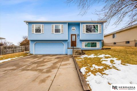 Photo of 5027 W Sparrow Lane, Lincoln, NE 68528 (MLS # 22605118)
