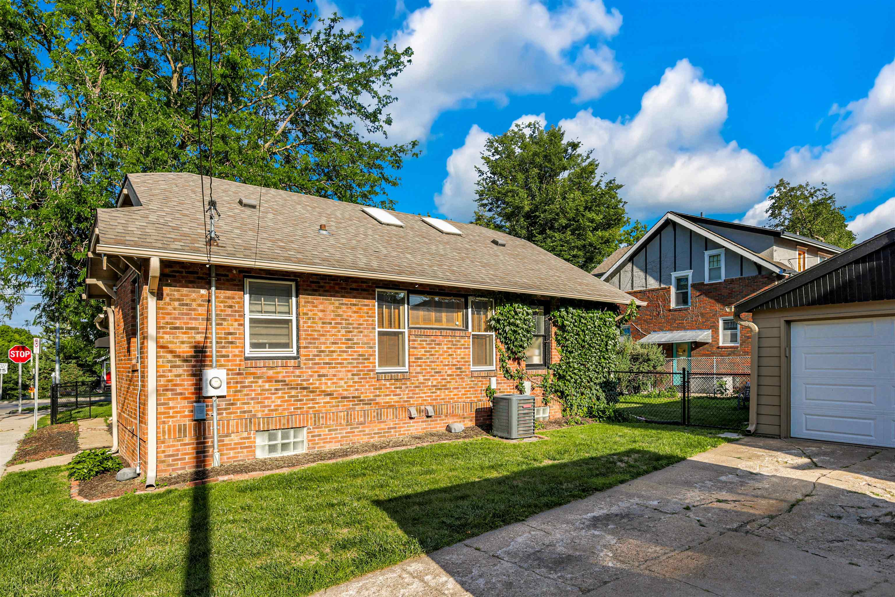 Omaha, Nebraska 68104, United States, 3 Bedrooms Bedrooms, ,2 BathroomsBathrooms,Residential,Active,164604