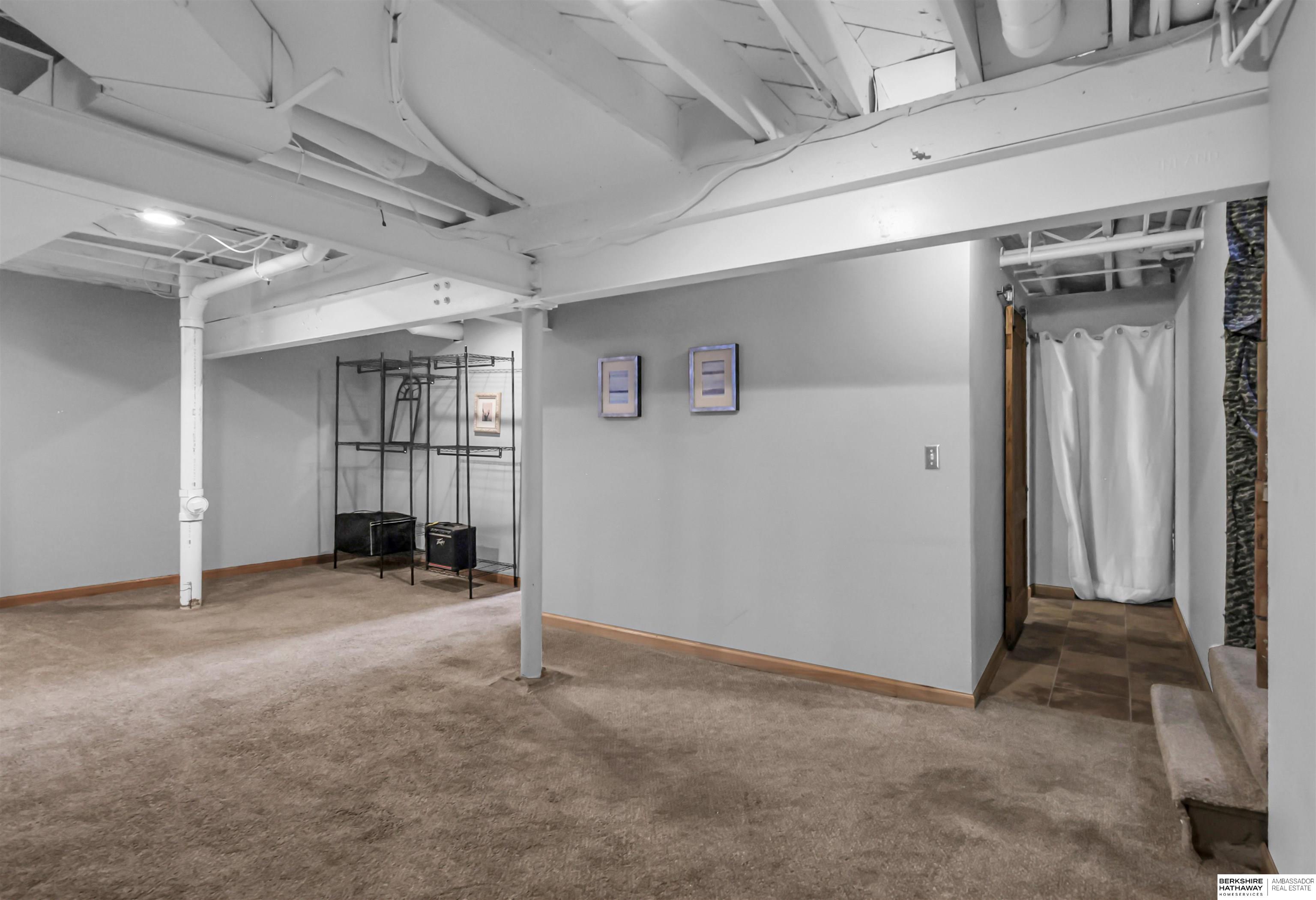 Omaha, Nebraska 68104, United States, 3 Bedrooms Bedrooms, ,2 BathroomsBathrooms,Residential,Active,164604