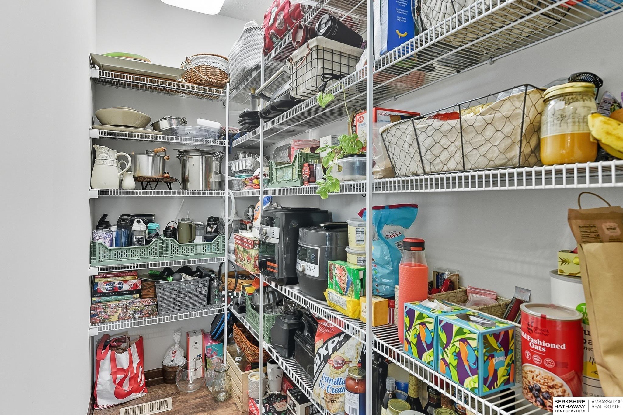 Papillion, Nebraska 68046, United States, 4 Bedrooms Bedrooms, ,3 BathroomsBathrooms,Residential,Active,217941